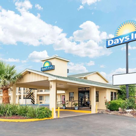 Days Inn By Wyndham Snyder Екстериор снимка